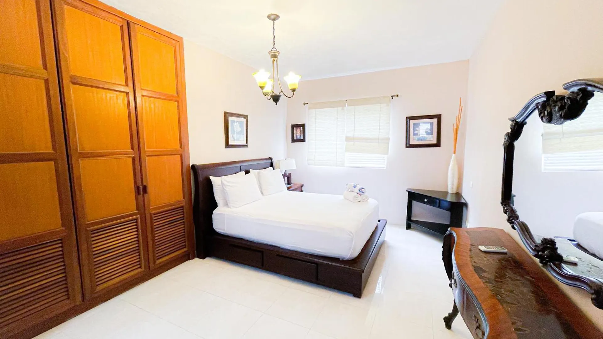Los Corales Casas Del Mar Ocean & Garden View Hotel Bavaro Beach Club & Spa Punta Cana