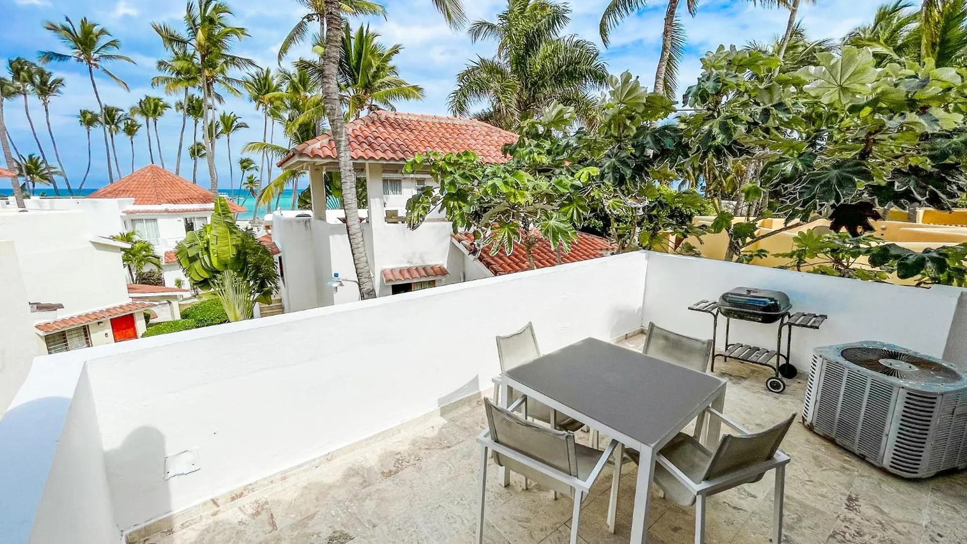 Los Corales Casas Del Mar Ocean & Garden View Hotel Bavaro Beach Club & Spa Punta Cana 5*,  Dominican Republic