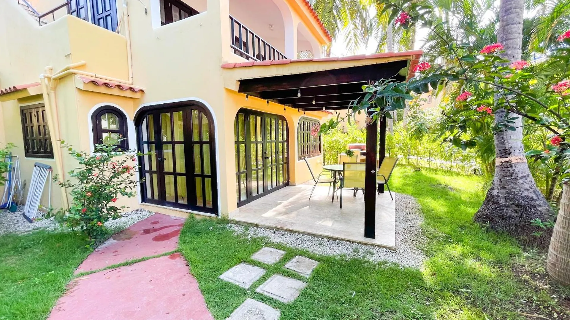 Los Corales Casas Del Mar Ocean & Garden View Hotel Bavaro Beach Club & Spa Punta Cana